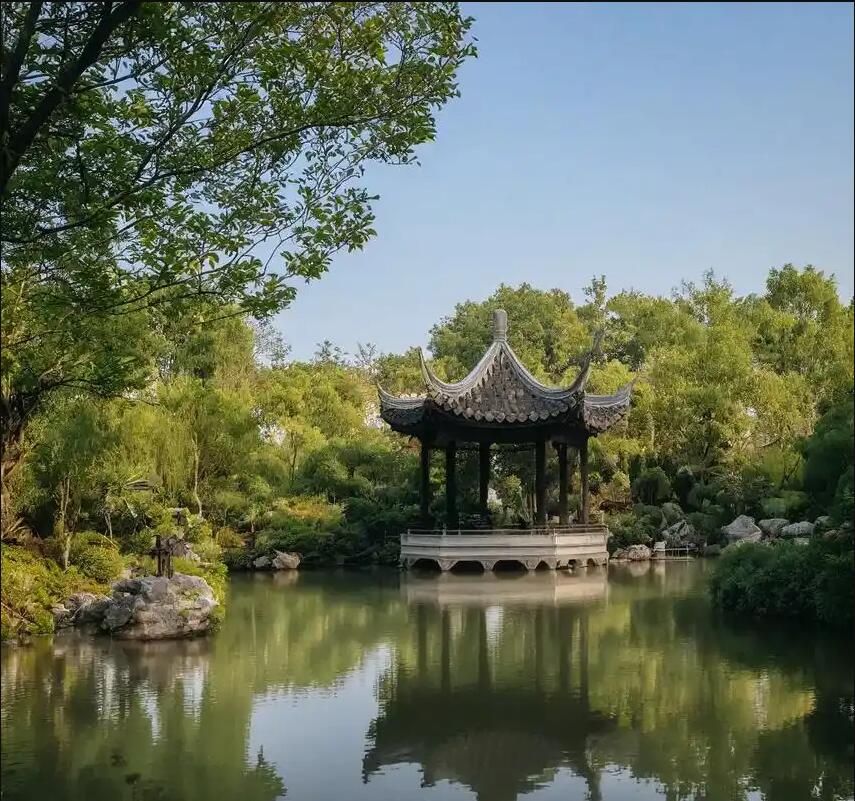 汕头秋荷餐饮有限公司